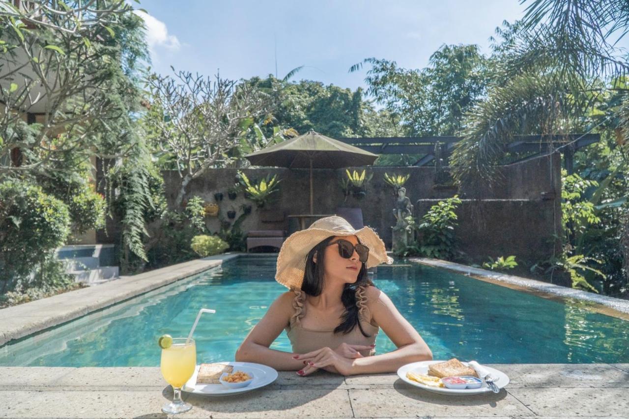 Adipana Bungalow-Balinese Room Ubud  Exterior photo