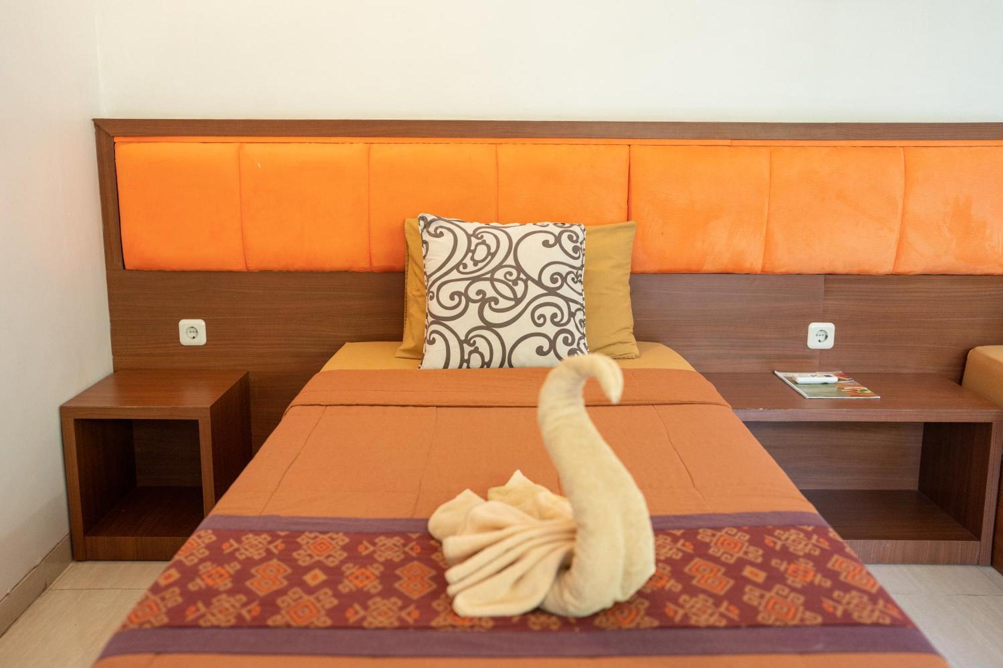 Adipana Bungalow-Balinese Room Ubud  Exterior photo